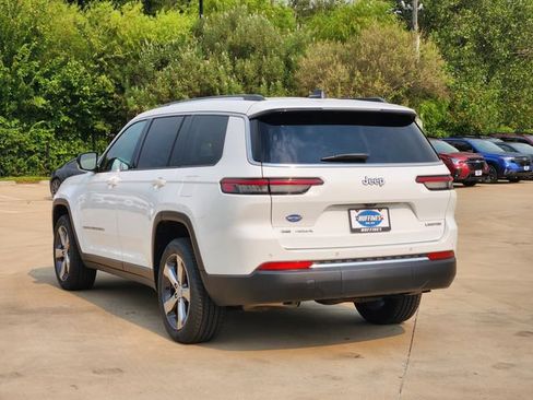 Used 2021 Jeep Grand Cherokee L Limited AWD/4WD image 5