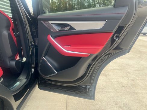 New 2025 Jaguar F-PACE R-Dynamic S image 18