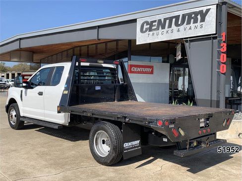 Used 2020 Ford F350 XL image 6