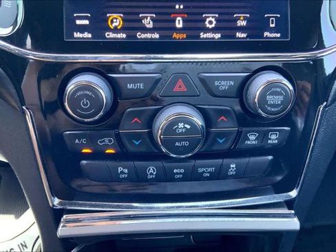 Certified 2022 Jeep Grand Cherokee Laredo X RWD image 30
