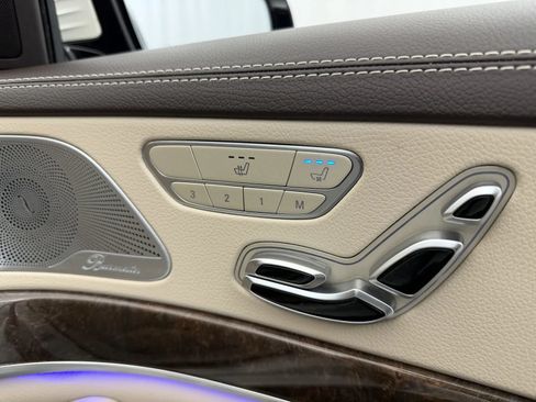Used 2019 Mercedes-Benz S 560 4MATIC Sedan image 53