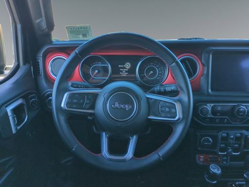 Used 2021 Jeep Wrangler Unlimited Rubicon image 17