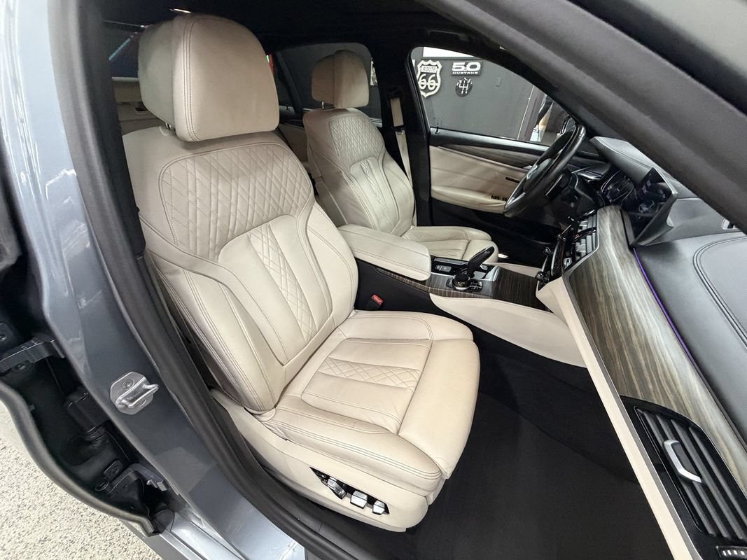 Used 2018 BMW M550i xDrive AWD/4WD image 21