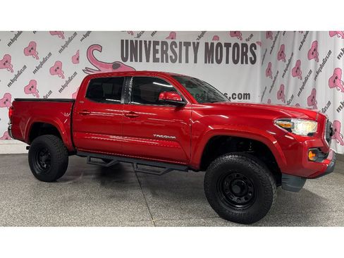 Used 2021 Toyota Tacoma SR5 image 4