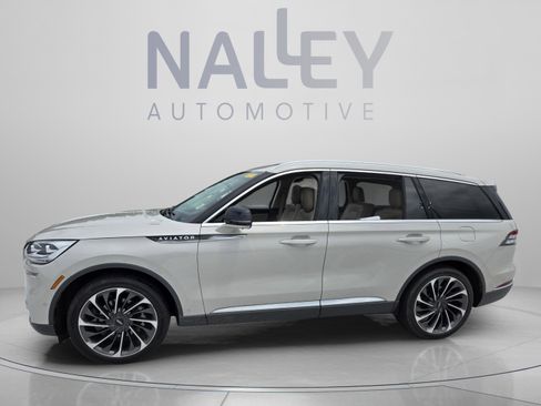 Used 2020 Lincoln Aviator Reserve w/ Equipment Group 202A AWD/4WD image 2