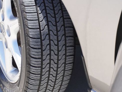 Used 2001 Nissan Altima SE FWD image 5