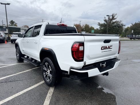 Used 2024 GMC Canyon AT4 image 4