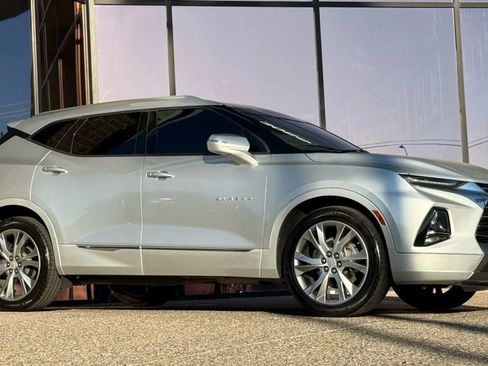 Used 2019 Chevrolet Blazer Premier w/ Sun and Wheels Package image 17
