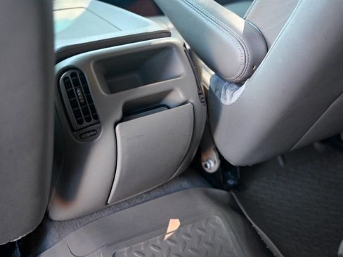 Used 2001 Chevrolet Silverado 3500 LT image 97