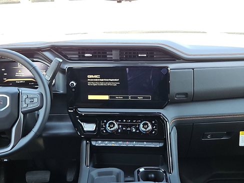 New 2026 GMC Sierra 2500 AT4 w/ AT4 Premium Plus Package AWD/4WD image 10