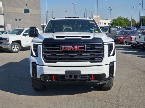 Used 2026 GMC Sierra 2500 AT4 AWD/4WD image 9