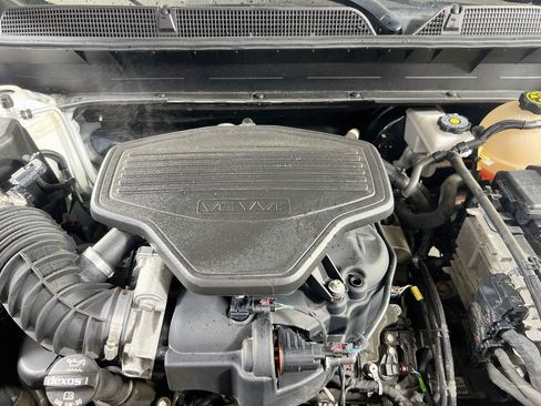 Used 2020 GMC Acadia SLT AWD/4WD image 31
