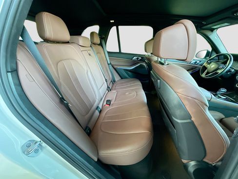 Certified 2022 BMW X5 sDrive40i w/ Premium Package image 28