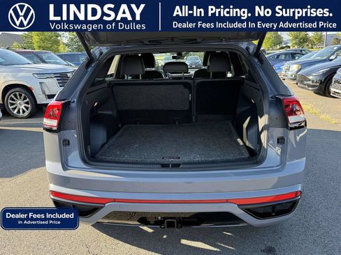 Used 2023 Volkswagen Atlas Cross Sport SEL R-Line AWD/4WD image 15