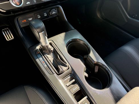 Used 2025 Honda Civic Sport image 39