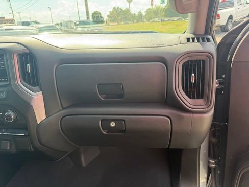Used 2021 Chevrolet Silverado 1500 Custom Trail Boss AWD/4WD image 32