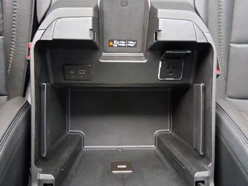 Used 2025 GMC Sierra 1500 Denali AWD/4WD image 16