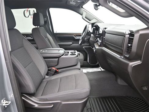 Used 2024 Chevrolet Silverado 1500 RST image 10