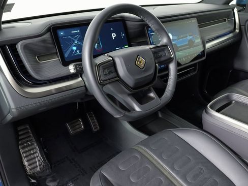 Used 2023 Rivian R1S Adventure image 25