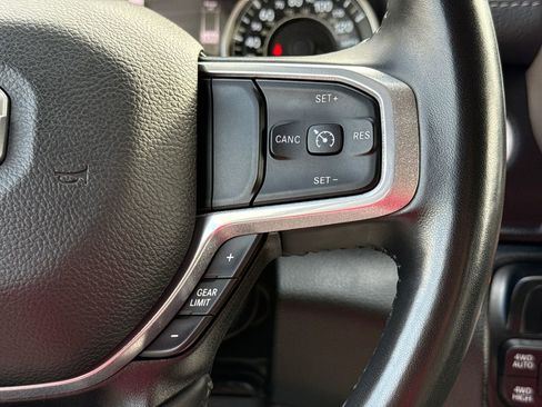 Used 2022 RAM 1500 Laramie AWD/4WD image 28