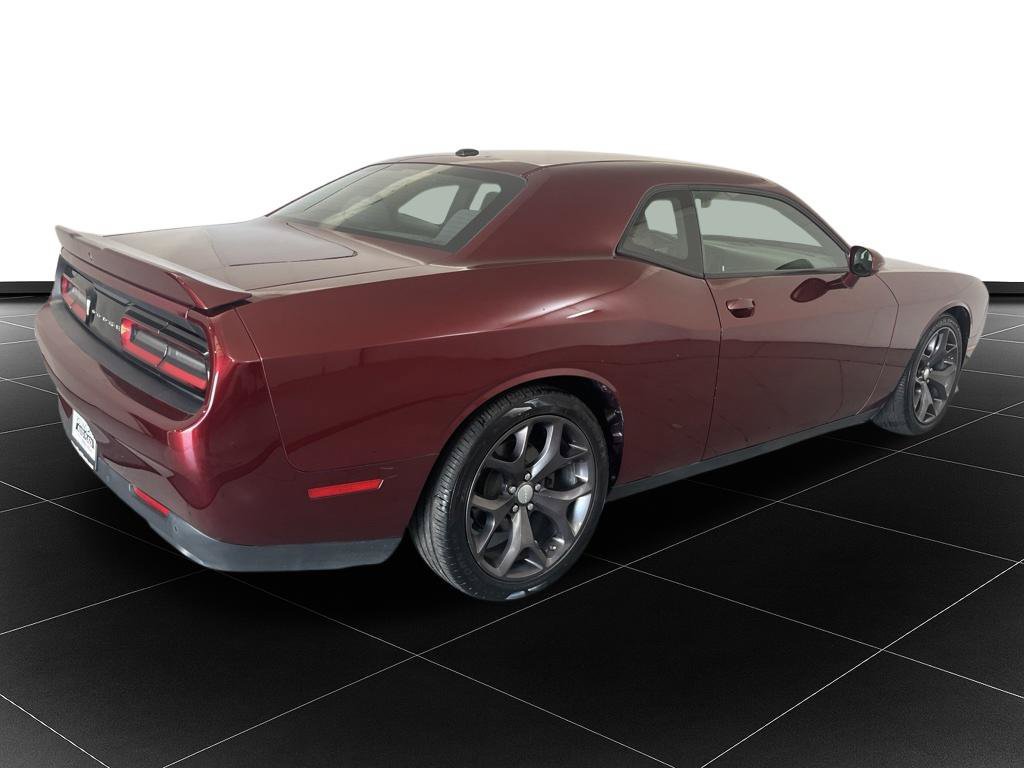 Used 2019 Dodge Challenger R/T RWD image 5