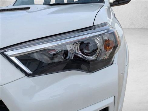 Used 2022 Toyota 4Runner TRD Sport image 9