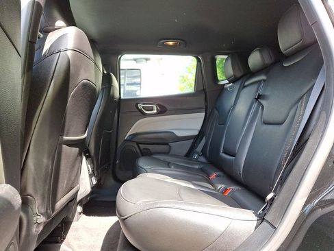 Used 2024 Jeep Compass Limited AWD/4WD image 8