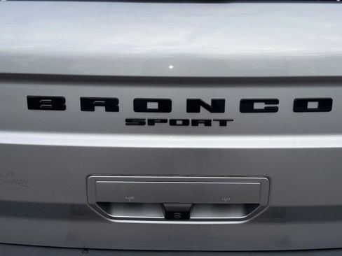 Used 2022 Ford Bronco Sport image 9