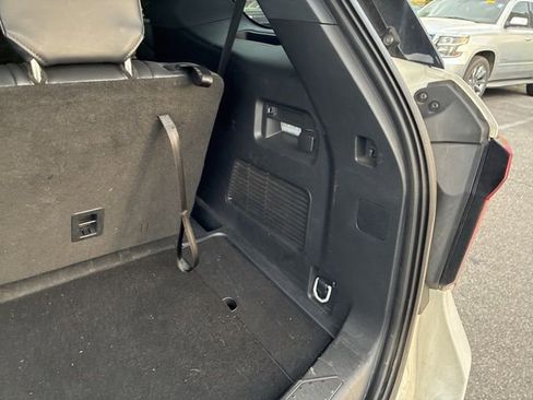 Used 2025 Ford Explorer ST-Line w/ ST-Line Street Pack image 28