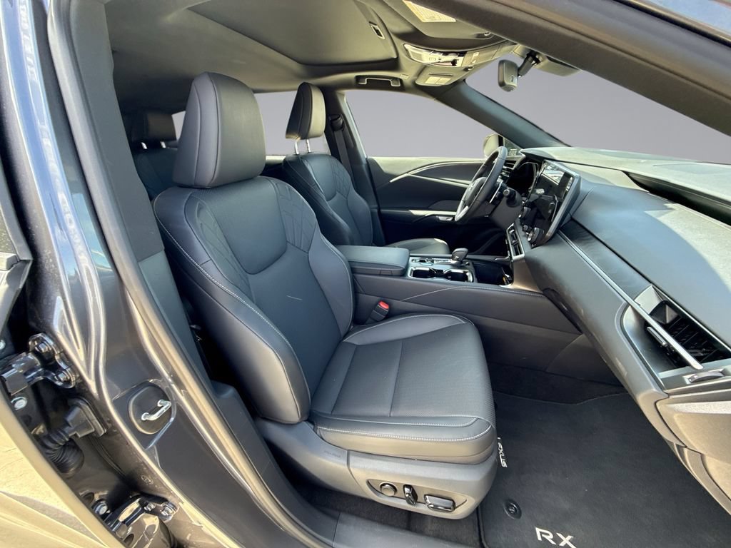 Used 2026 Lexus RX 350 Premium w/ Accessory Package (Z1) FWD image 16