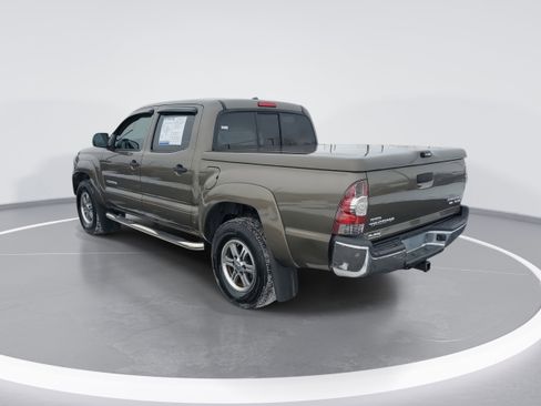 Used 2011 Toyota Tacoma PreRunner image 4