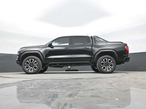 New 2025 GMC Canyon AT4 w/ Nightfall Edition image 40