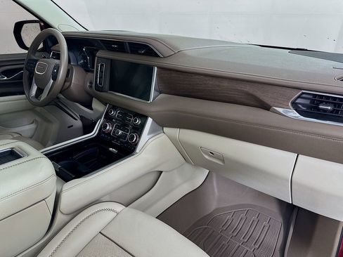 Used 2021 GMC Yukon Denali w/ Denali Ultimate Package image 38