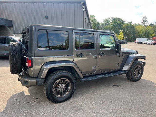 Used 2016 Jeep Wrangler Unlimited Sahara AWD/4WD image 5