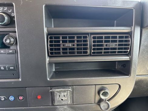 Used 2021 Chevrolet Express 2500 Extended w/ Driver Convenience Package RWD image 19