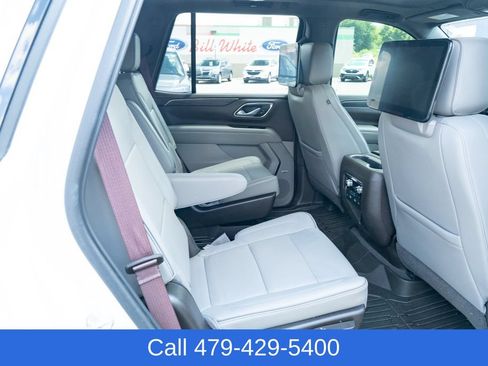 Used 2021 GMC Yukon SLT w/ SLT Premium Package AWD/4WD image 40