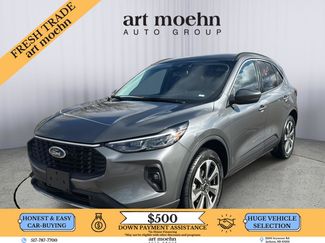 Used 2025 Ford Escape Platinum video 1