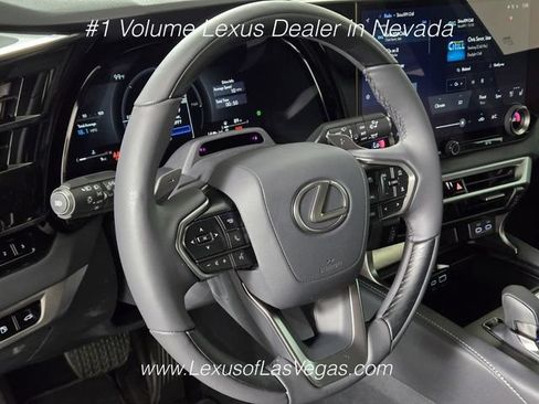 New 2026 Lexus RX 350h AWD/4WD image 17
