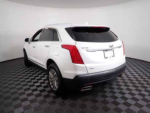 Used 2017 Cadillac XT5 Luxury w/ Driver Awareness Package AWD/4WD image 14