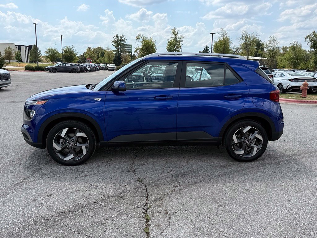 Certified 2026 Hyundai Venue SEL FWD image 4