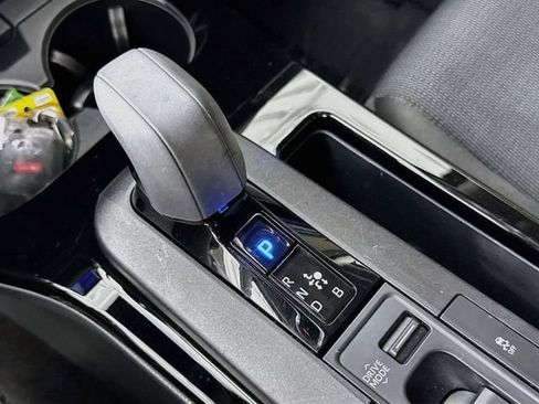 Certified 2024 Toyota Prius LE FWD image 16