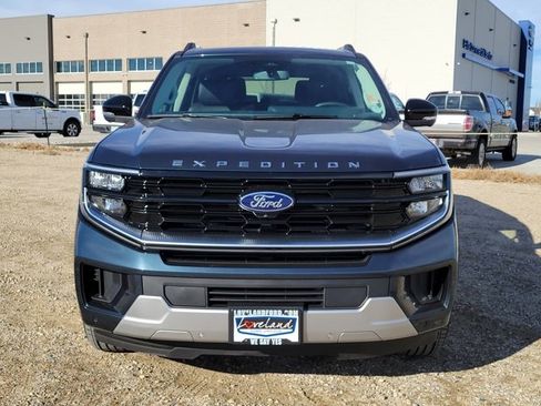 New 2025 Ford Expedition Platinum w/ Platinum Ultimate Package image 5