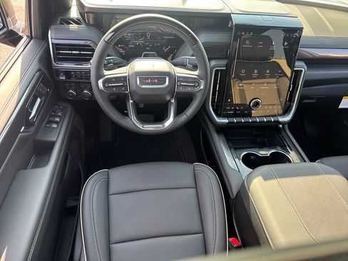 New 2026 GMC Yukon Elevation w/ Elevation Premium Package AWD/4WD image 14