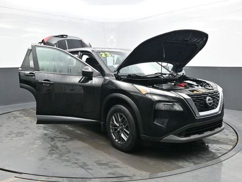 Used 2023 Nissan Rogue S image 32