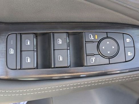 New 2026 Nissan Rogue SV FWD image 12