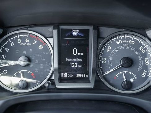 Used 2022 Toyota Tacoma TRD Off-Road AWD/4WD image 26