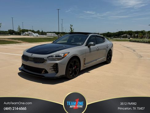 Used 2019 Kia Stinger GT2 RWD image 1