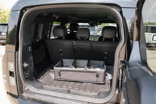 New 2026 Land Rover Defender 110 X AWD/4WD image 59