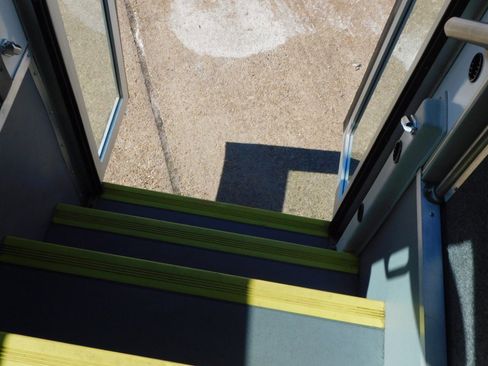 Used 2017 Ford F550 2WD Regular Cab Super Duty w/ XL Value Package image 39