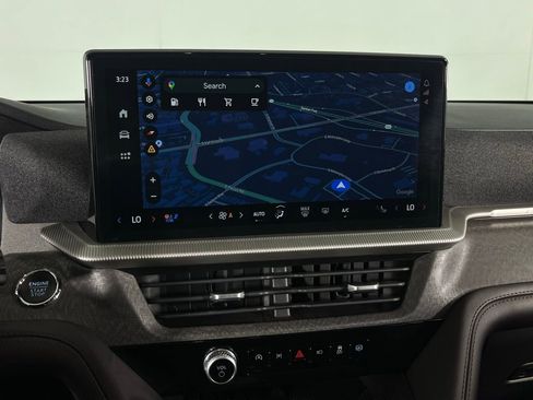 Used 2025 Ford Explorer Platinum w/ LUX Leather Package image 18